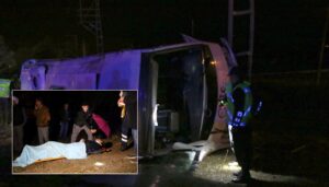 kastamonuda tur midibusu devrildi 24 yarali TSUX9dUQ.jpg